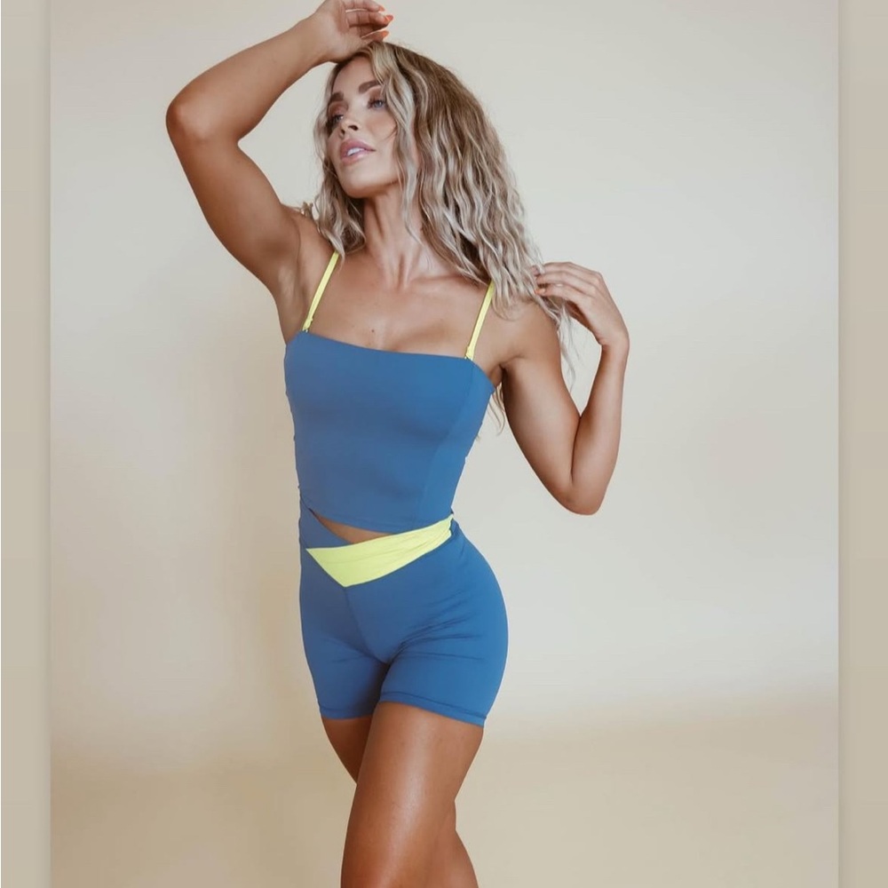 Cara Loren active set NWT